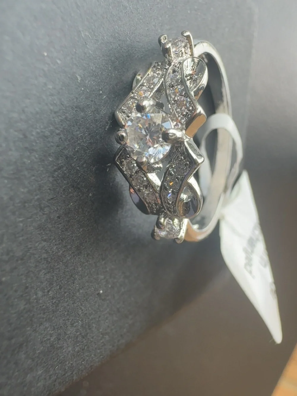 Moissanite size elegant